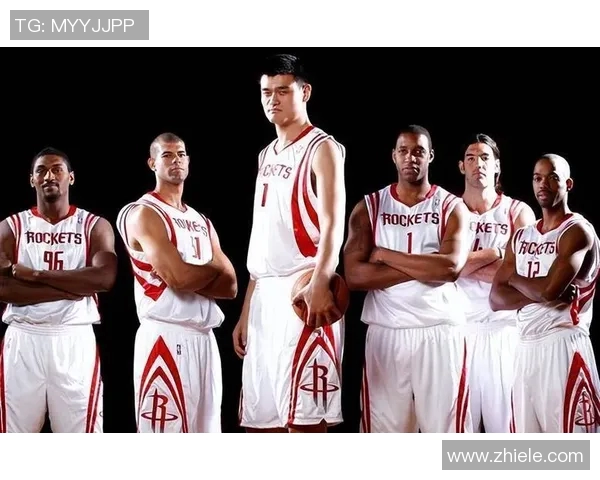 姚明黑衣保镖背后的故事揭秘与篮球巨星的亲密关系探讨